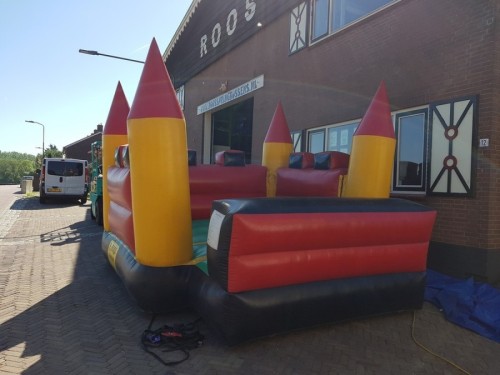 Springkussen Kasteel (rood/geel)